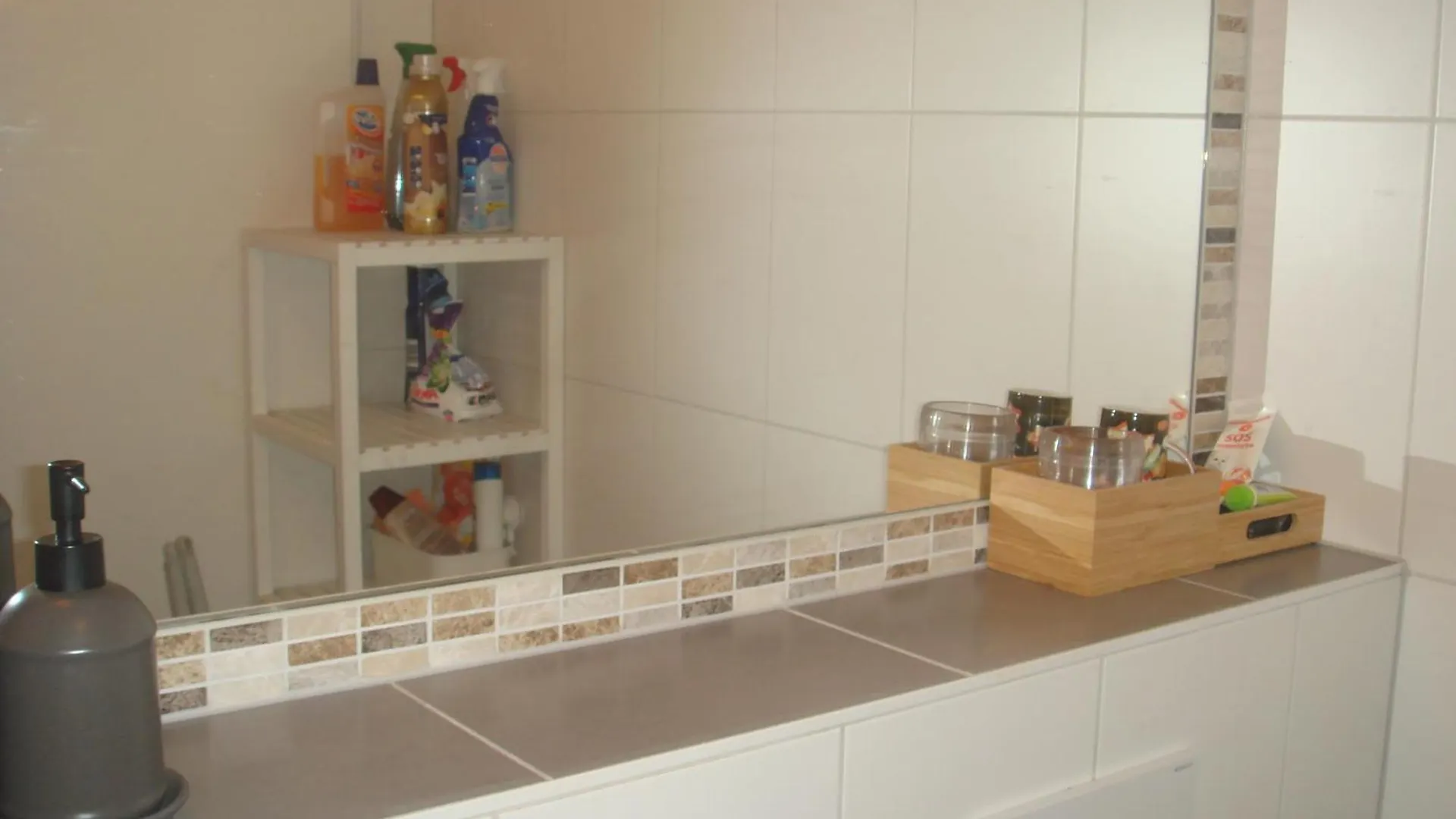 Private Room Apart. Near Elbe 드레스덴 0*,  독일